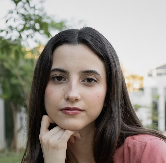 Young brunette woman portrait photo